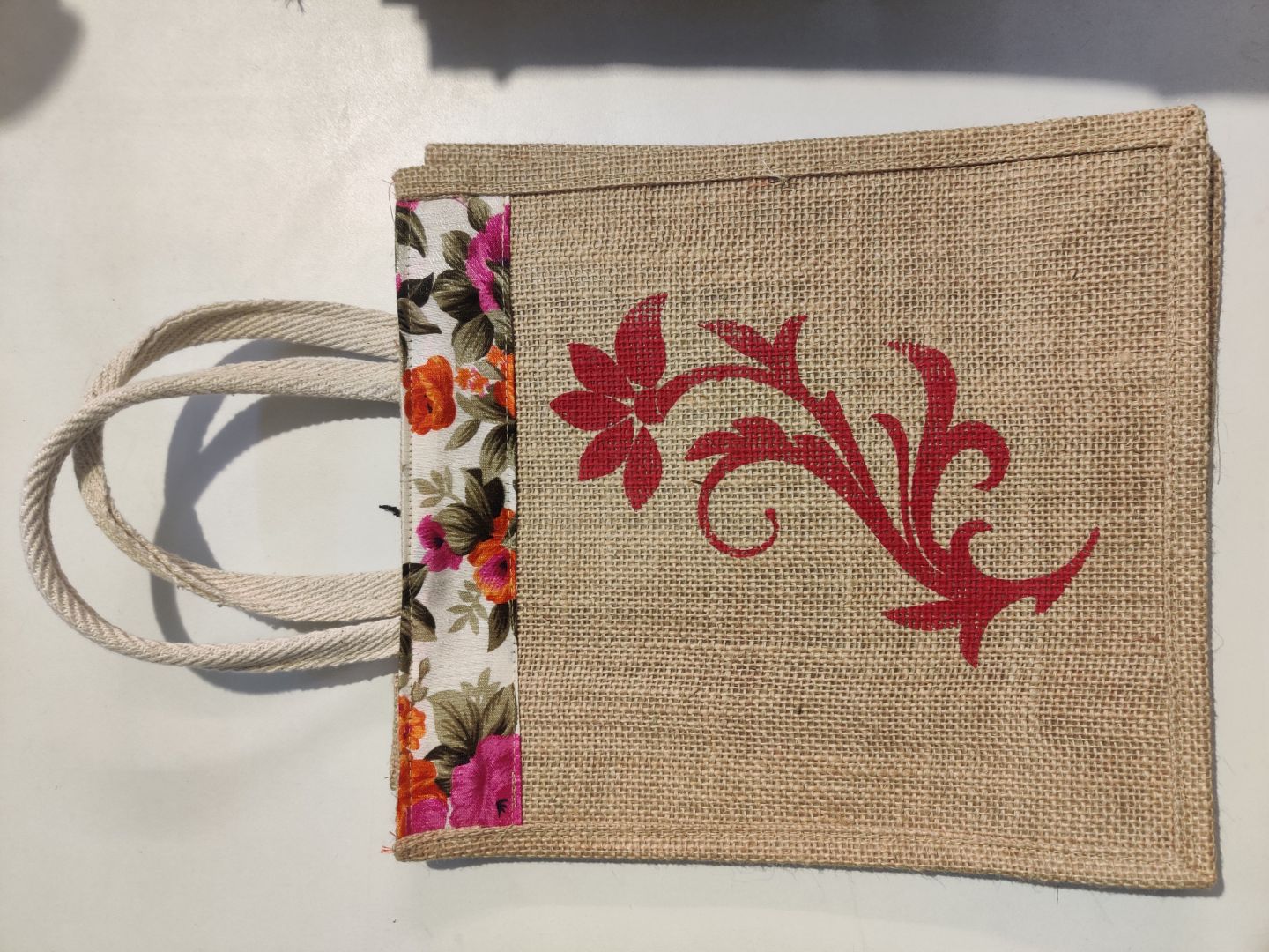 Jute bags flower print